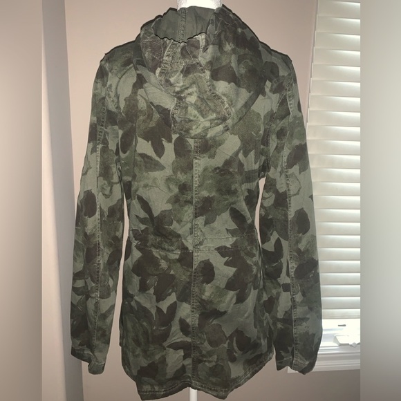 Mossimo XL Green Camouflage Full zip & Button Hooded Jacket, Coat, Preloved - Picture 3 of 4